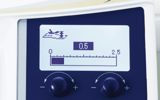 壓腳的高度可以0.1mm為單位進(jìn)行設(shè)定，因此可根據(jù)面料進(jìn)行微調(diào)。