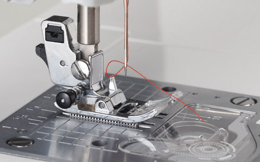 ●自動(dòng)穿線器